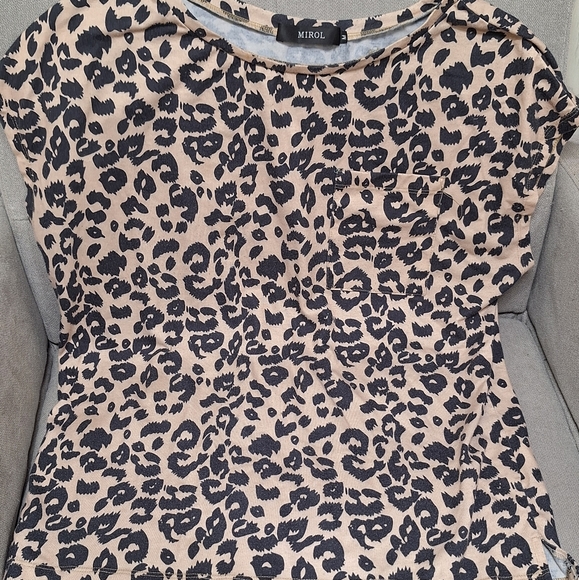 Mirol size Medium top - Picture 2 of 2